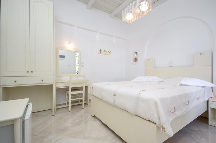 Anixis Hotel Rooms