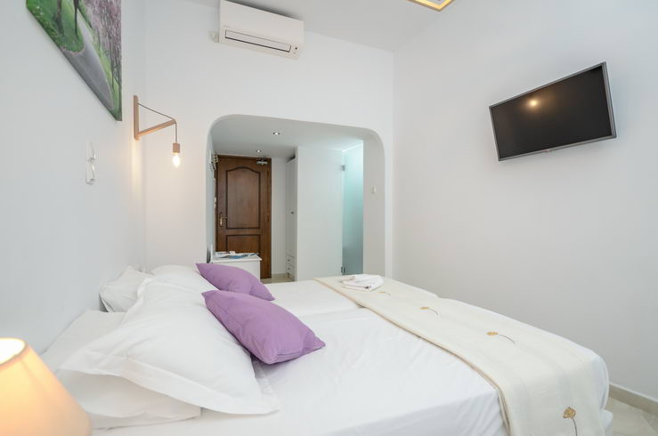Anixis Hotel Rooms