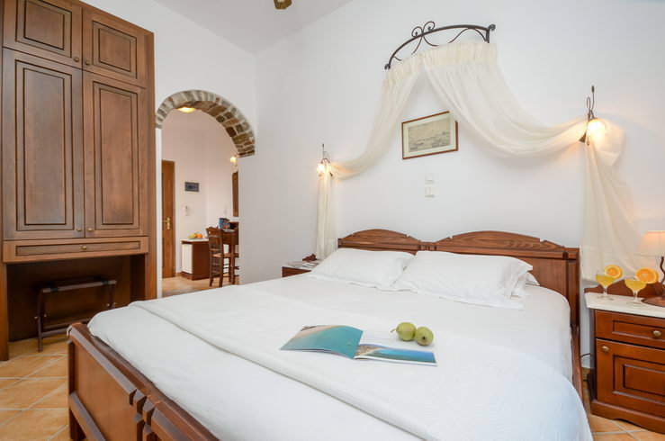 Anixis Hotel Rooms
