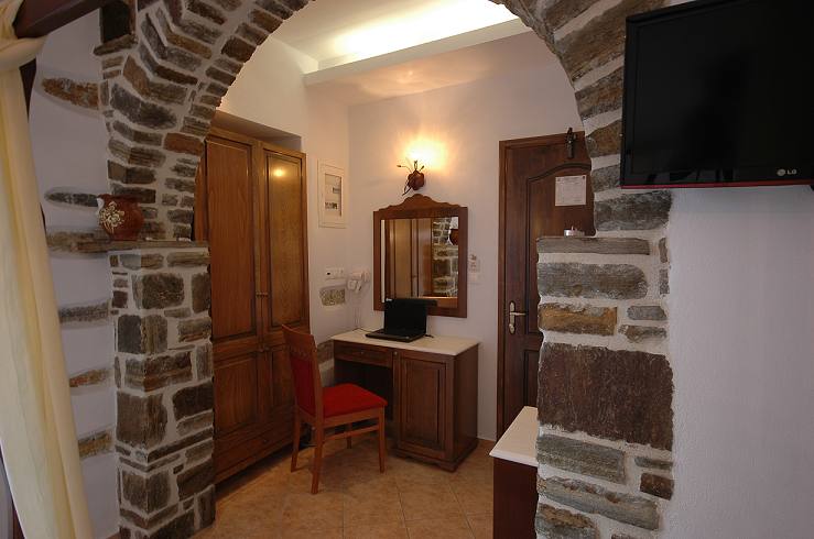 Anixis Hotel Rooms