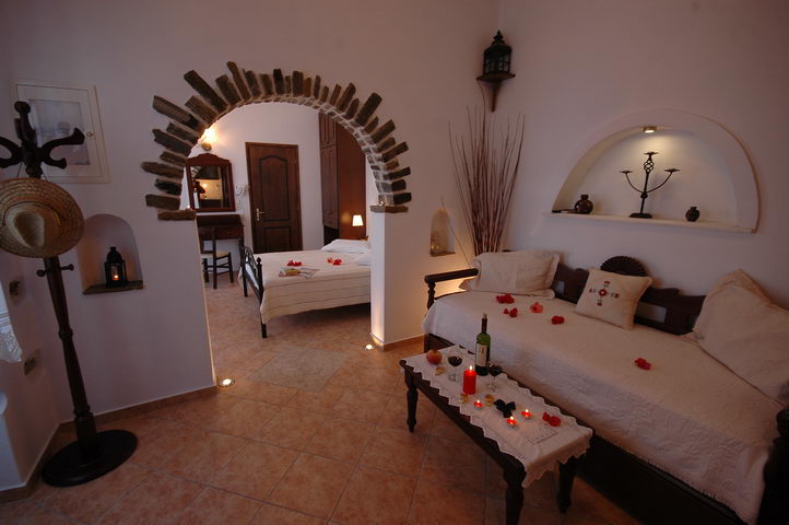 Anixis Hotel Studios